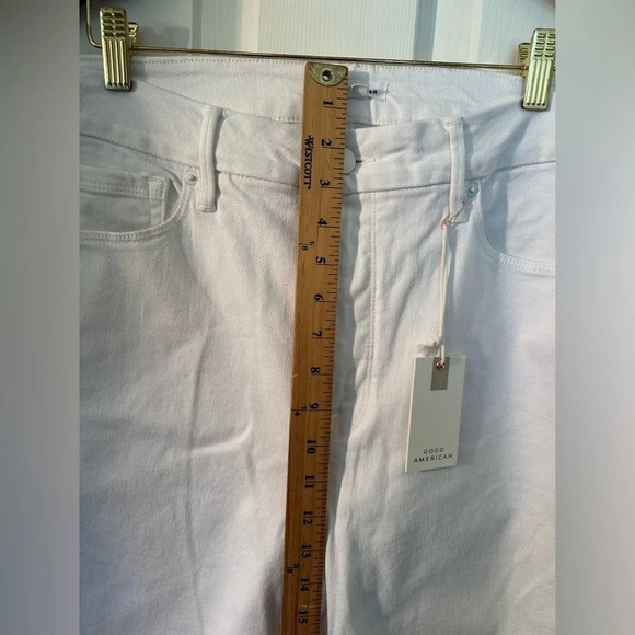 NWT GOOD AMERICAN Good Legs 16 White Straight Leg Sculpt Raw Hem Jeans Mid Rise2 - Picture 8 of 16